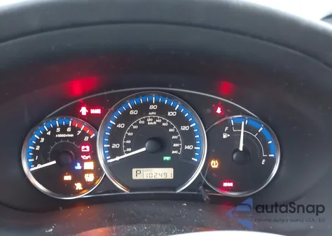 2010 Subaru Forester 2.5X Premium z USA, uszkodzony, nr VIN JF2SH6CC7AH718983